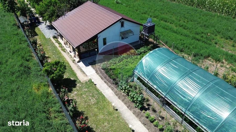 Casă cu 2 camere în Gologanu