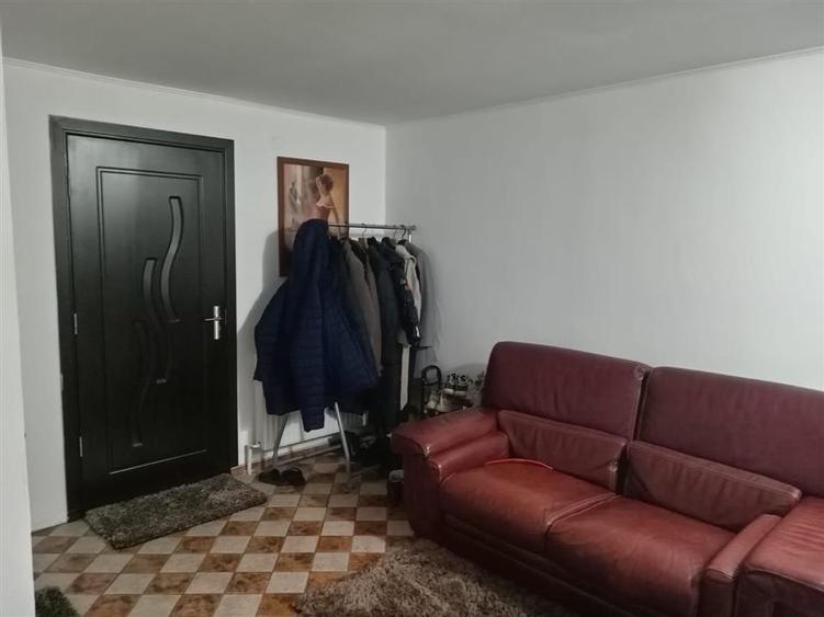 Casă individuală cu 5 camere cu Canalizare în Ițcani