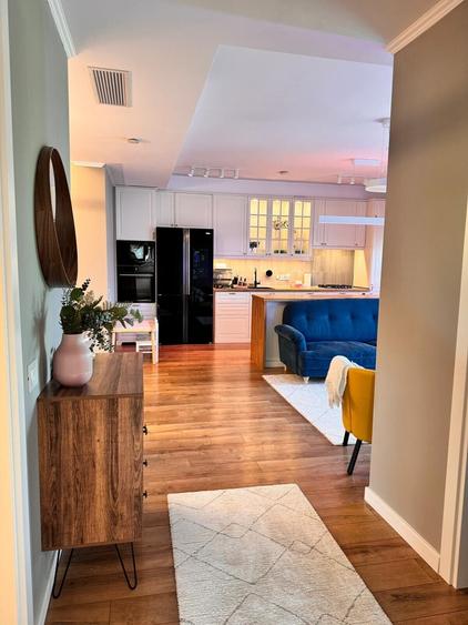 Apartament cu 3 camere decomandat, mobilat în Bucureștii Noi