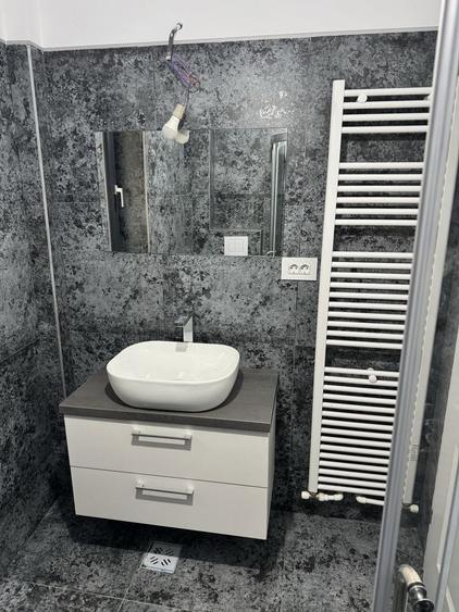 Spațiu comercial, de 77 mp, în Central