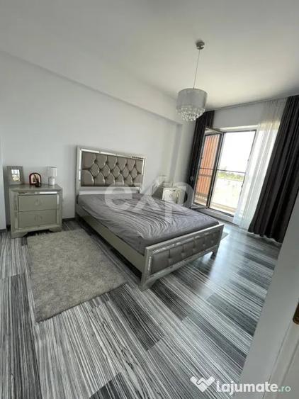 Apartament cu 3 camere semidecomandat în Central