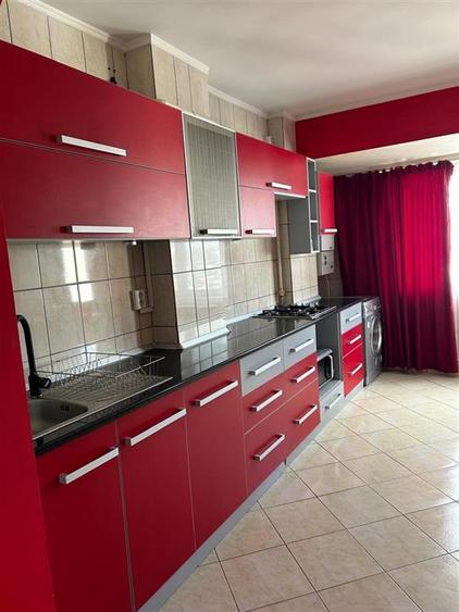 Apartament cu 2 camere decomandat în Buzaului
