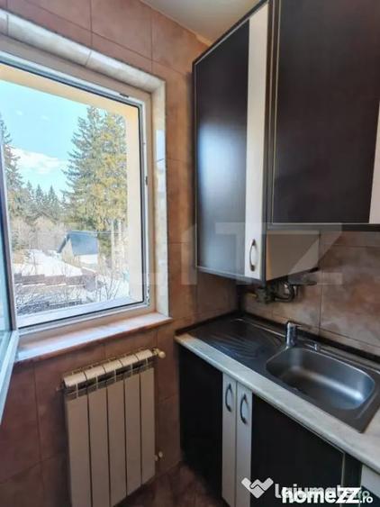 Apartament cu 2 camere decomandat în Predeal