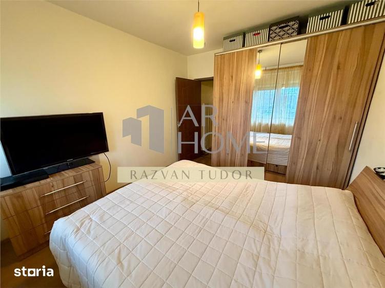 Apartament cu 3 camere semidecomandat în Andrei Mureșanu