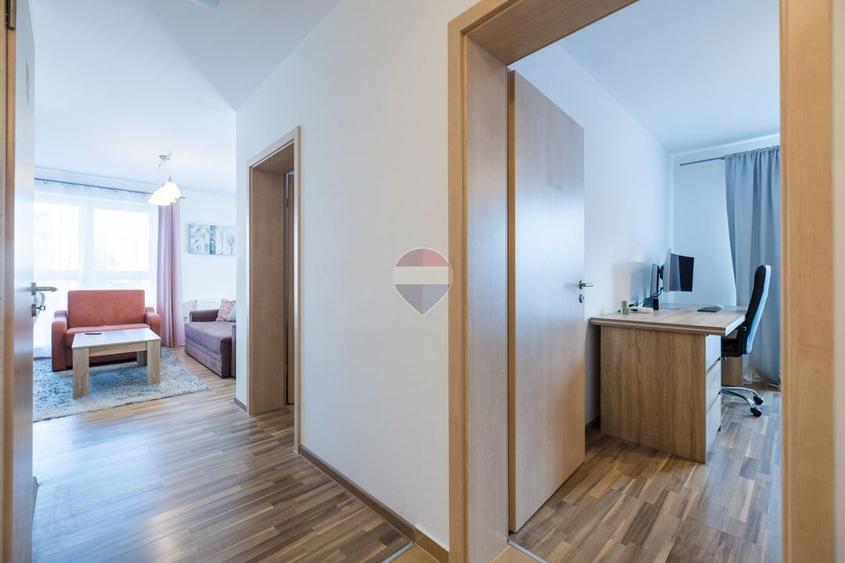 Apartament cu 2 camere decomandat, mobilat în Tractorul