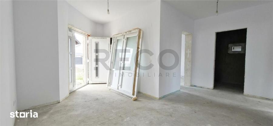 Casă cu 5 camere cu Teren 500 Mp în Nojorid