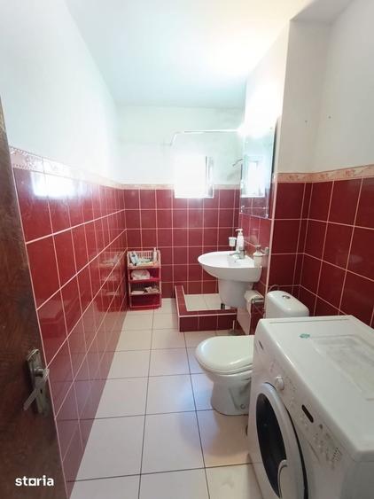Apartament cu 4 camere decomandat în Micălaca