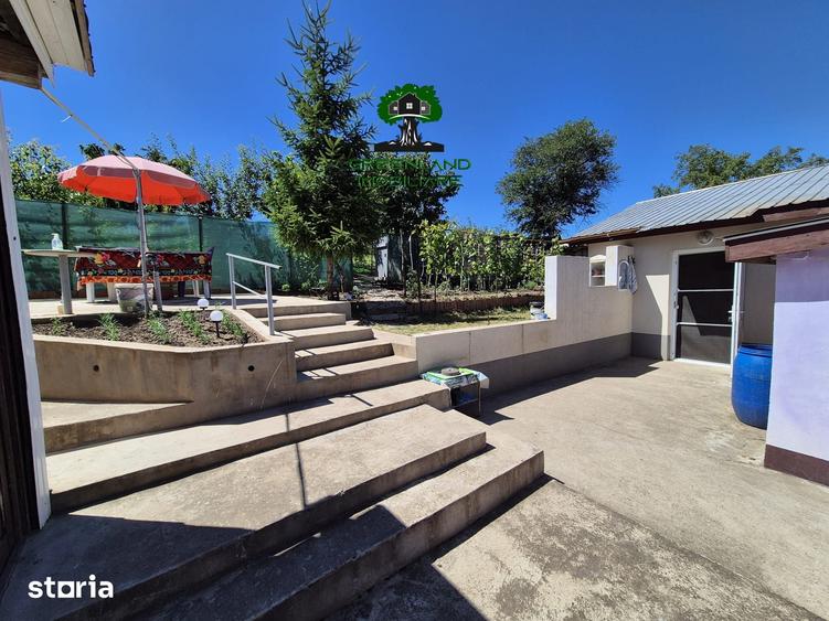 Casă cu 4 camere cu Teren 3024 Mp în Popricani