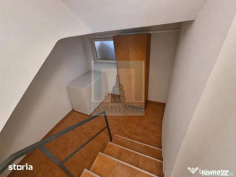 Casă cu 7 camere cu Teren 1000 Mp în Cristian