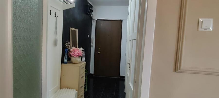 Apartament cu 2 camere semidecomandat în Nufărul