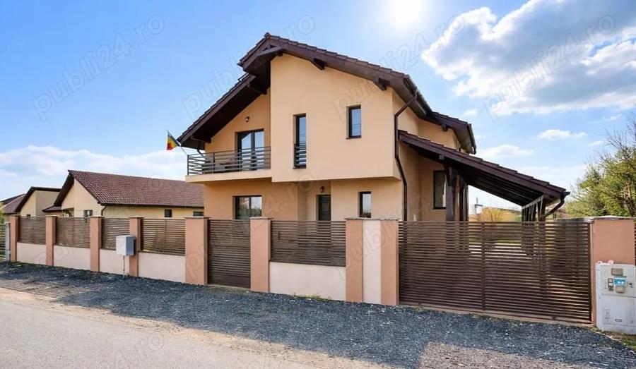 Casă cu 3 camere cu Teren 671 Mp în Central
