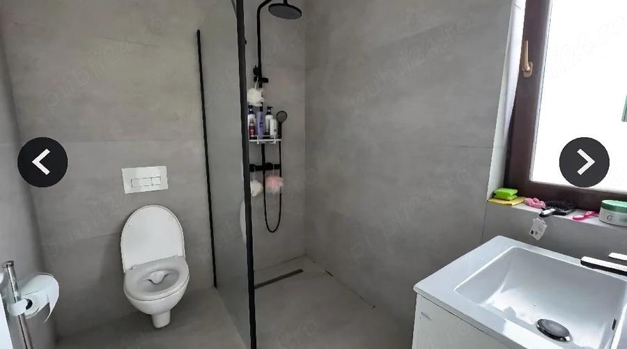 Casă cu 5 camere cu Teren 250 Mp în Săcălaz