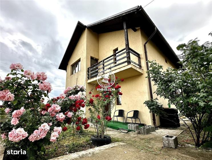 Casă cu 4 camere în Vocotești