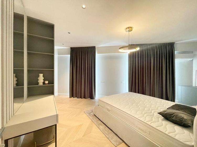 Apartament cu 4 camere în Aviației
