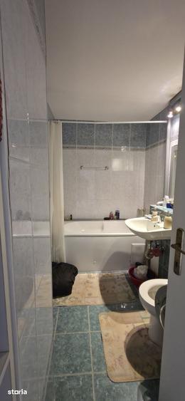 Apartament cu 2 camere decomandat în Est