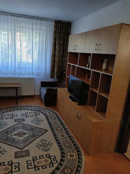 Garsonieră semidecomandată în Bartolomeu