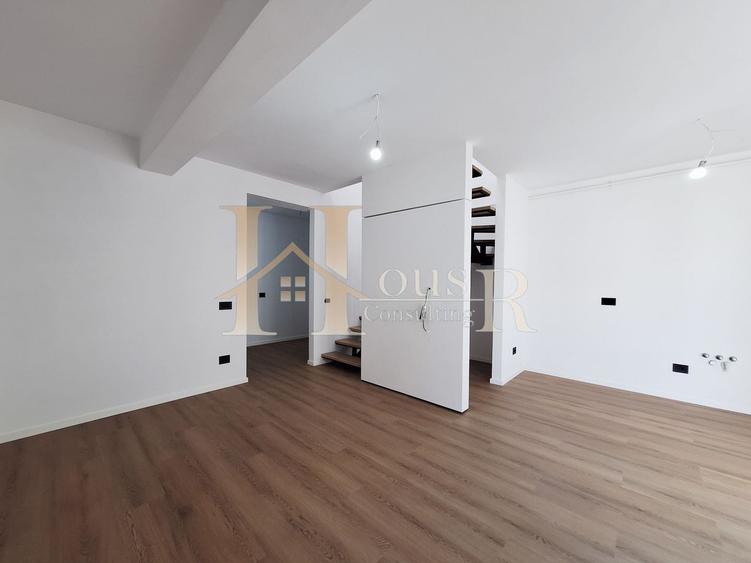 Apartament cu 4 camere decomandat în Girocului