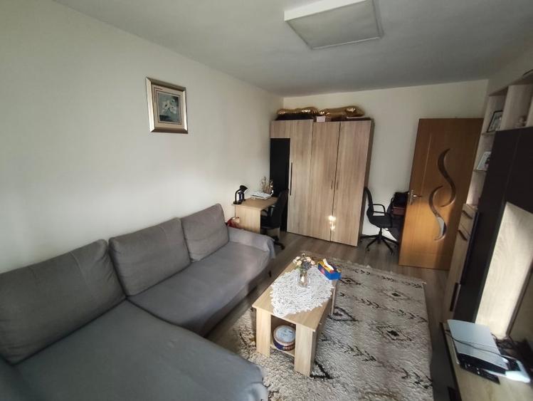 Apartament cu 2 camere decomandat, mobilat în Mănăștur