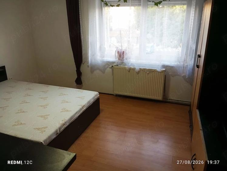Apartament cu 4 camere decomandat în Torontalului