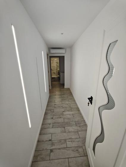 Apartament cu 2 camere decomandat în Romanești