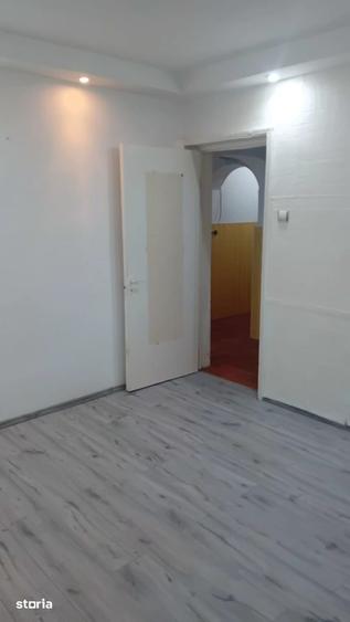 Garsonieră decomandată în Exterior Vest