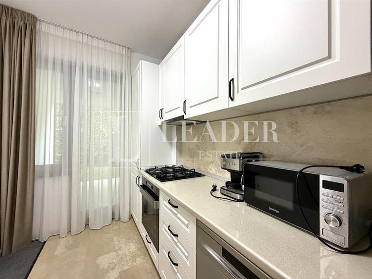 Apartament cu 3 camere decomandat, mobilat în Universitate