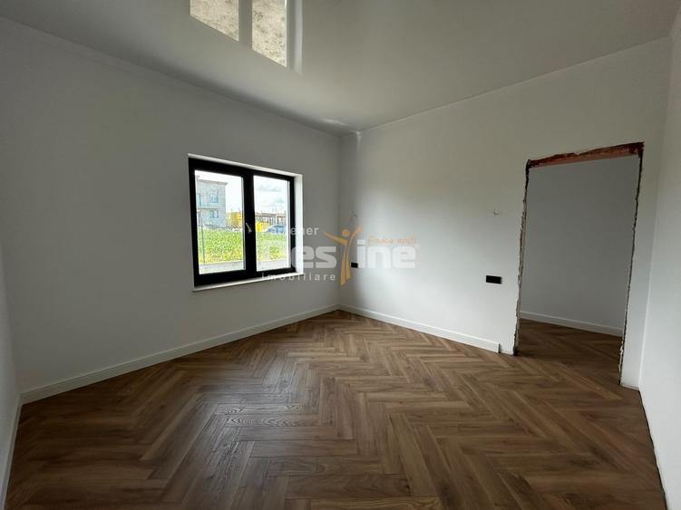 Casă individuală cu 4 camere cu Teren 450 Mp în Breazu