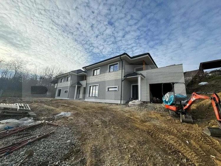 Casă cu 4 camere cu Teren 500 Mp în Feleacu