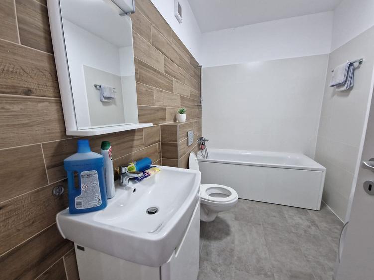 Apartament cu 2 camere decomandat, mobilat în Take Ionescu