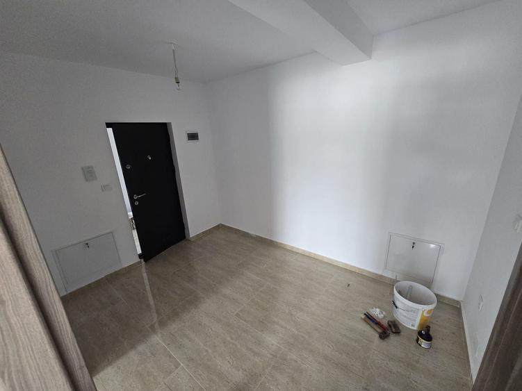 Garsonieră decomandată în Braytim