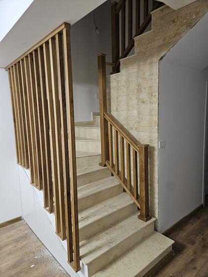 Casă cu 4 camere în Olteni