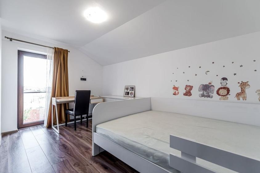 Casă cu 5 camere cu Teren 511 Mp în Central