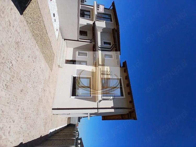 Duplex cu 4 camere cu Canalizare în Săcălaz