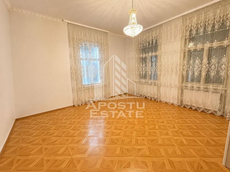 Birou, de 500 mp, în Elisabetin