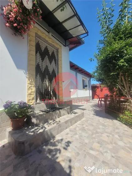 Casă cu 3 camere cu Teren 236 Mp în Central