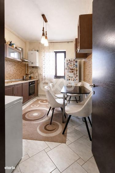 Apartament cu 3 camere decomandat în Găvana