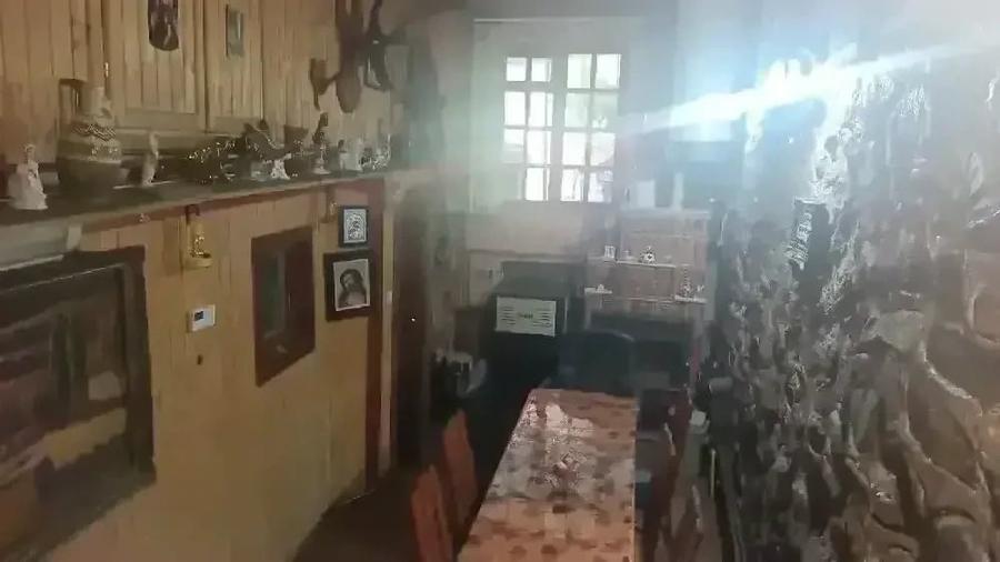 Casă cu Teren 1000 Mp în Costești