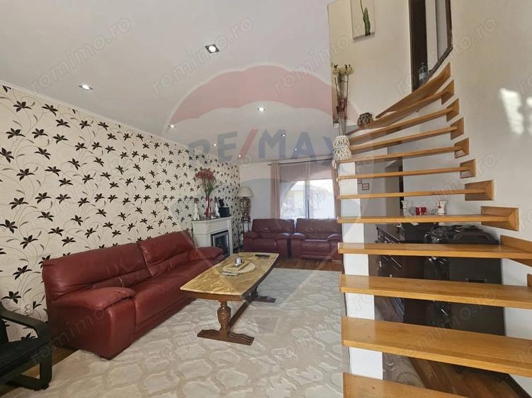 Casă cu Teren 350 Mp în Central