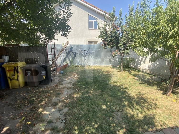 Casă individuală cu 4 camere cu Canalizare în 1 Mai