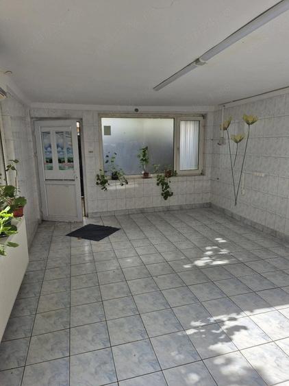 Casă cu 4 camere cu Teren 245 Mp în Giurgiului
