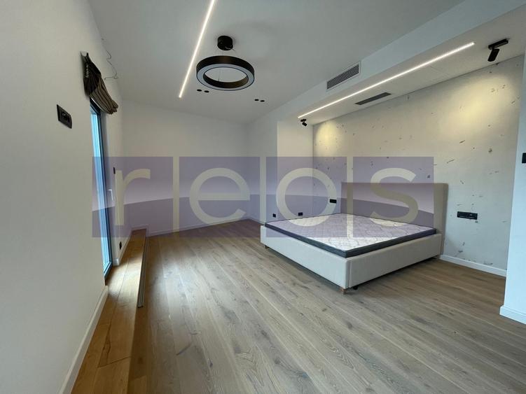 Penthouse cu 3 camere semidecomandat, mobilat în Băneasa