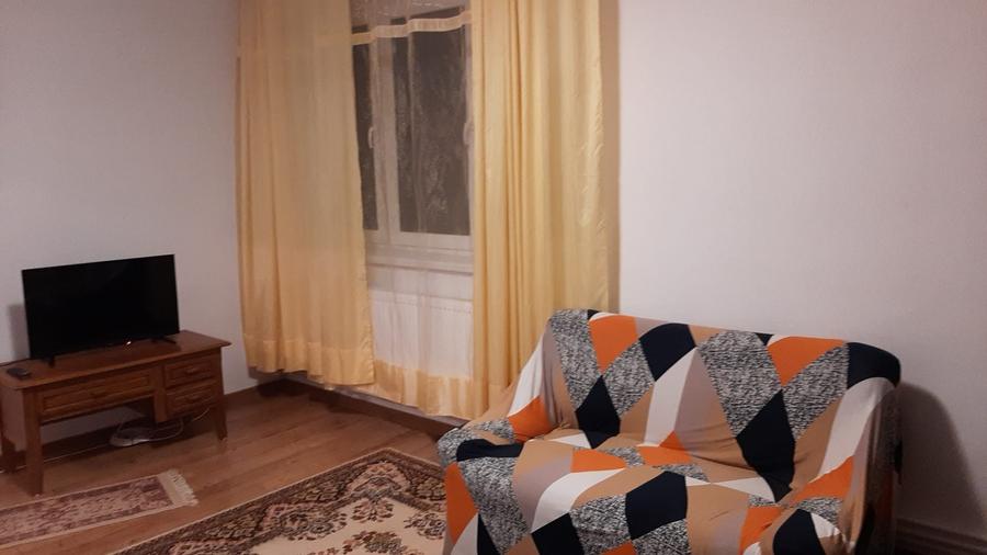 Inchiriez apartament 2 camere - 3