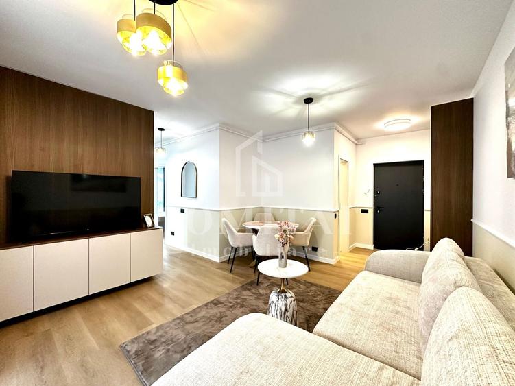 Apartament cu 3 camere semidecomandat, mobilat în Florești