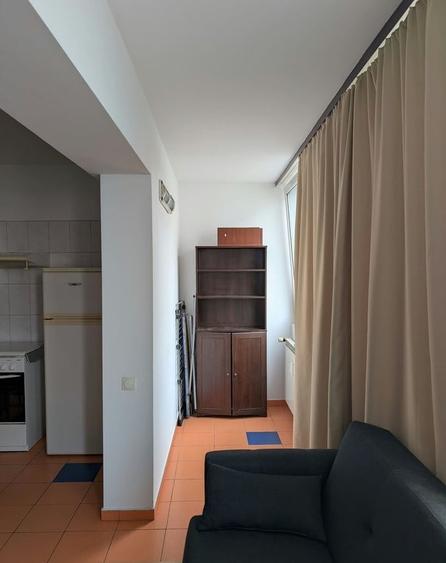 Apartament cu 2 camere semidecomandat, mobilat în Dorobanți
