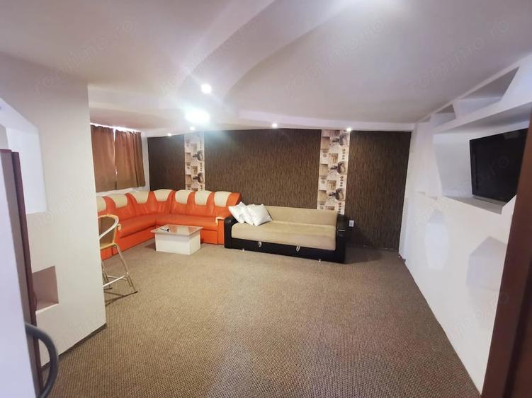 Casă cu 7 camere cu Teren 257 Mp în Sud