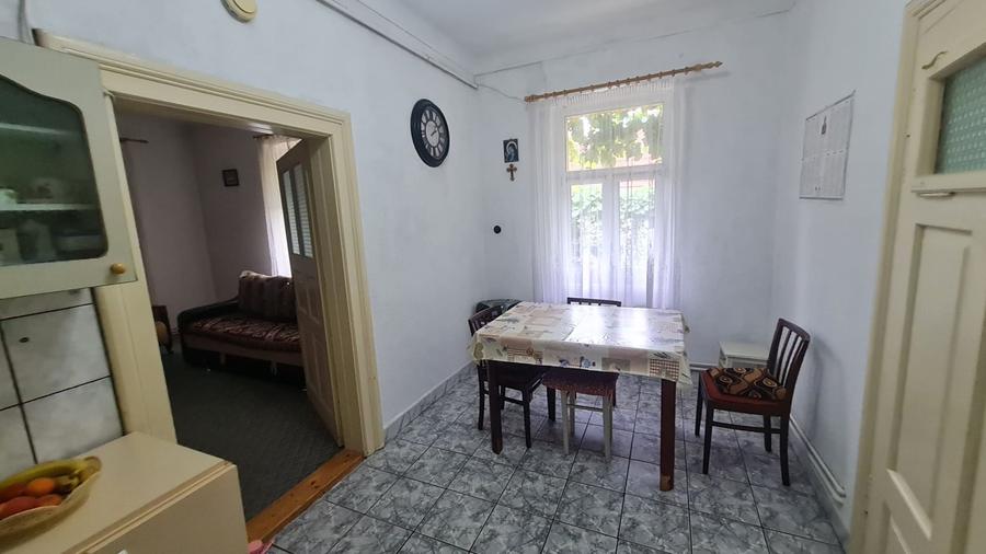 Casă cu 3 camere cu Teren 255 Mp în Cristian