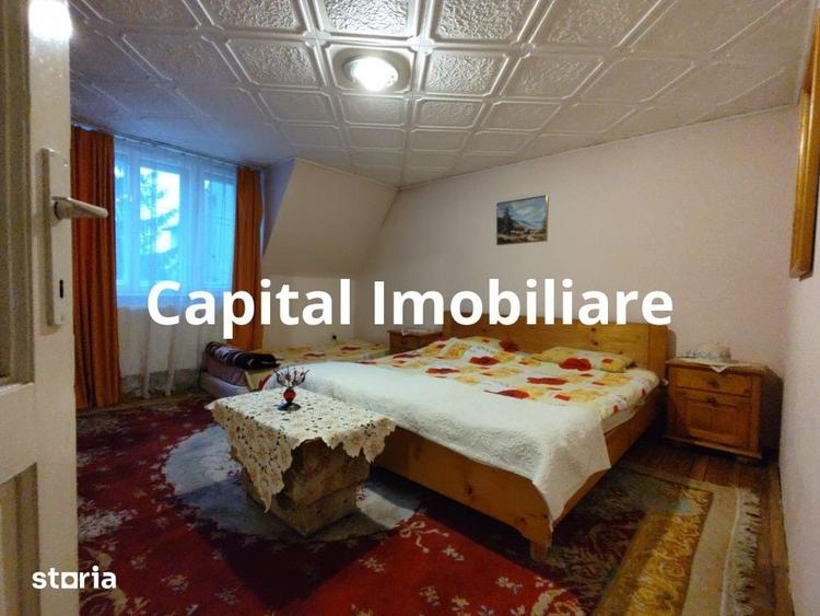 Casa cu mansarda, 7 camere, anexe, Sanmartin - 2