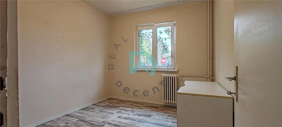 Apartament cu 2 camere semidecomandat în Florilor