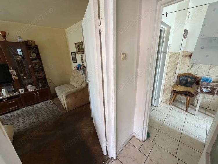 Apartament 2 camere, etaj 7 - zona Cetate - 2