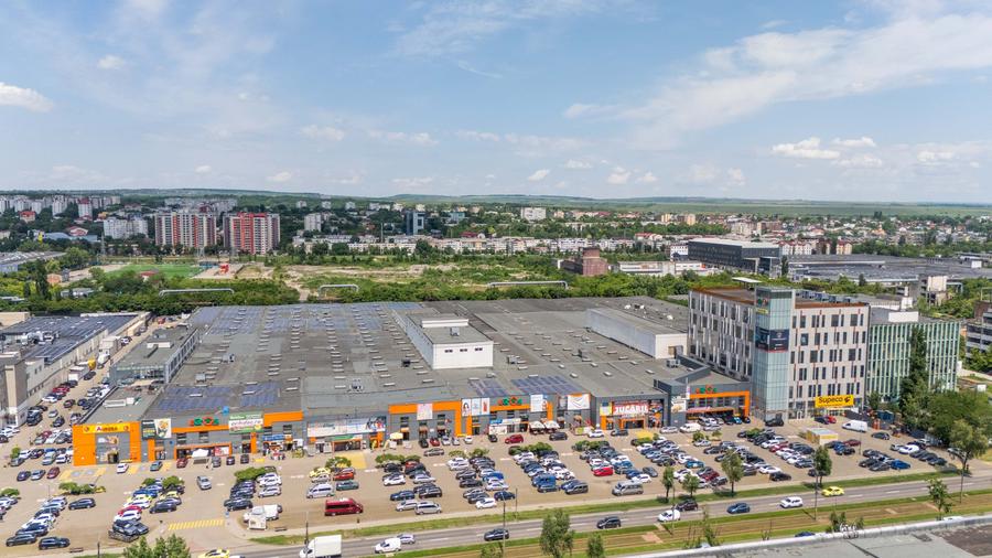 Spațiu comercial, de 90 mp, în Baza 3
